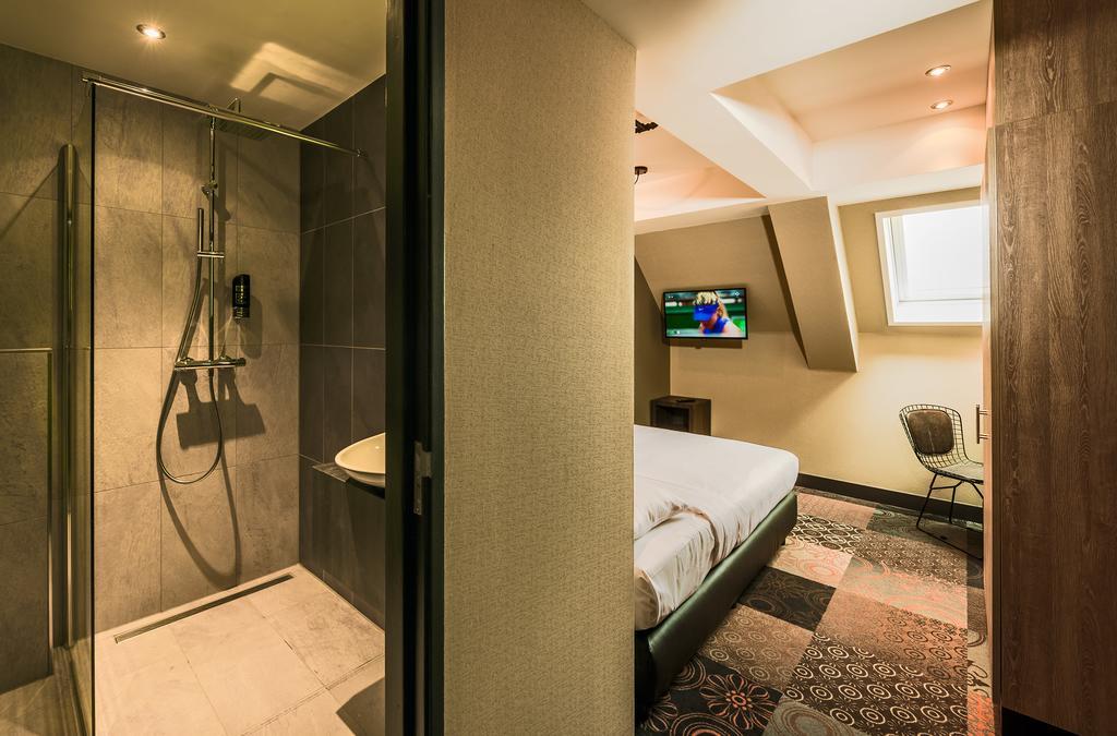 Budget Double Room,688294701:JPEG